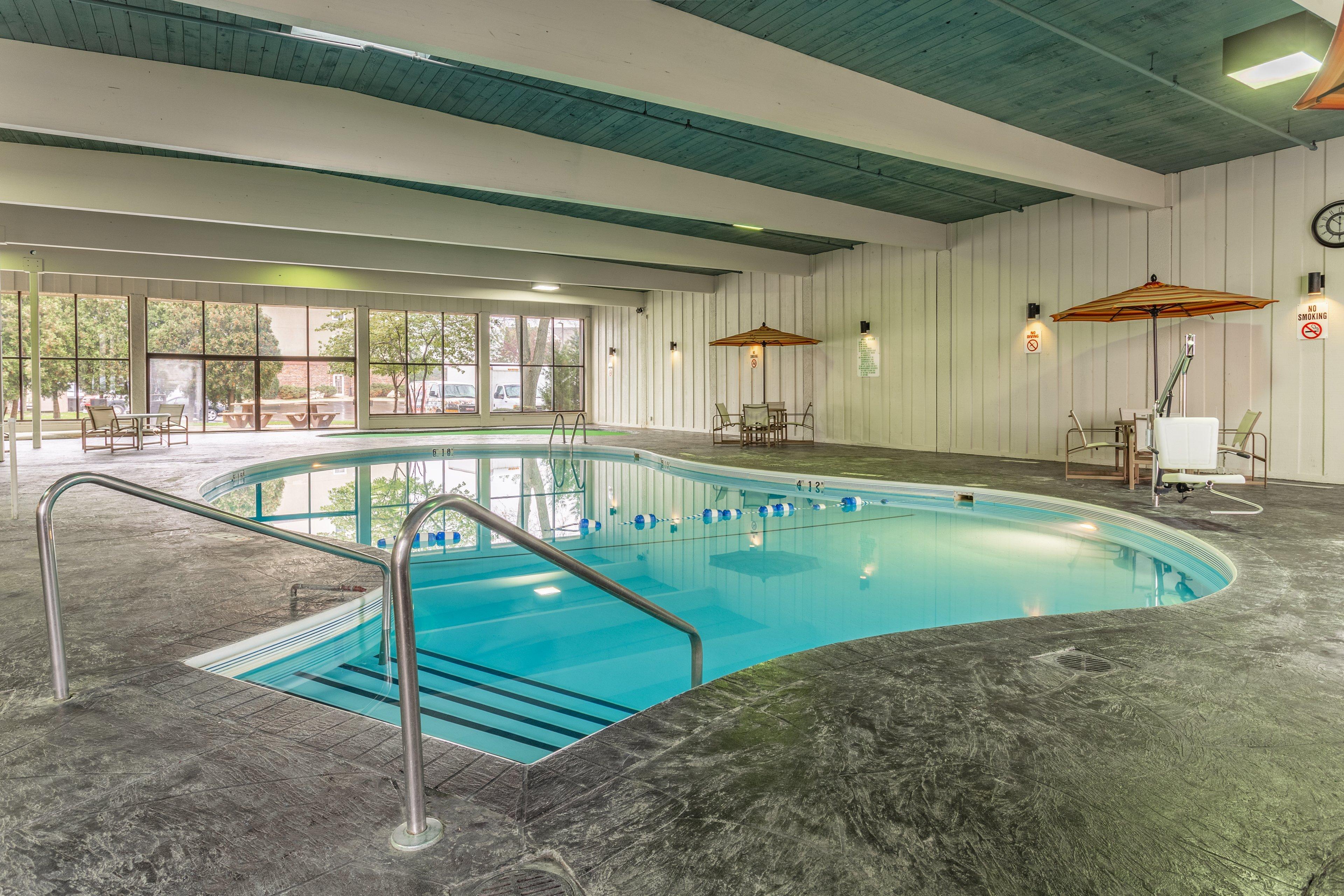 Holiday Inn Rockford By Ihg Exterior foto